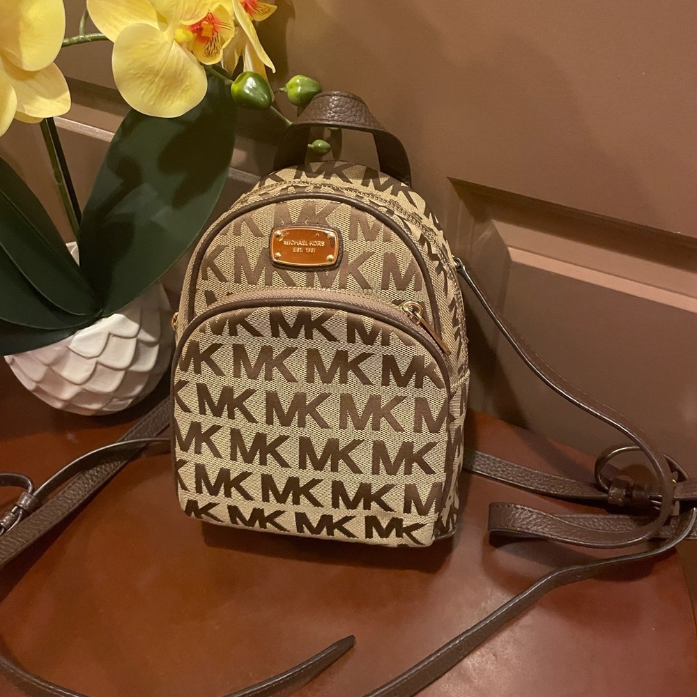 Michael Kors Abbey MINI BROWN backpack